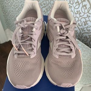 Mizuno Wave Rider 23 running shoes